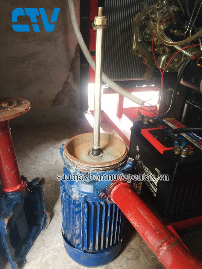 Thay buồng máy bơm trục đứng Pentax